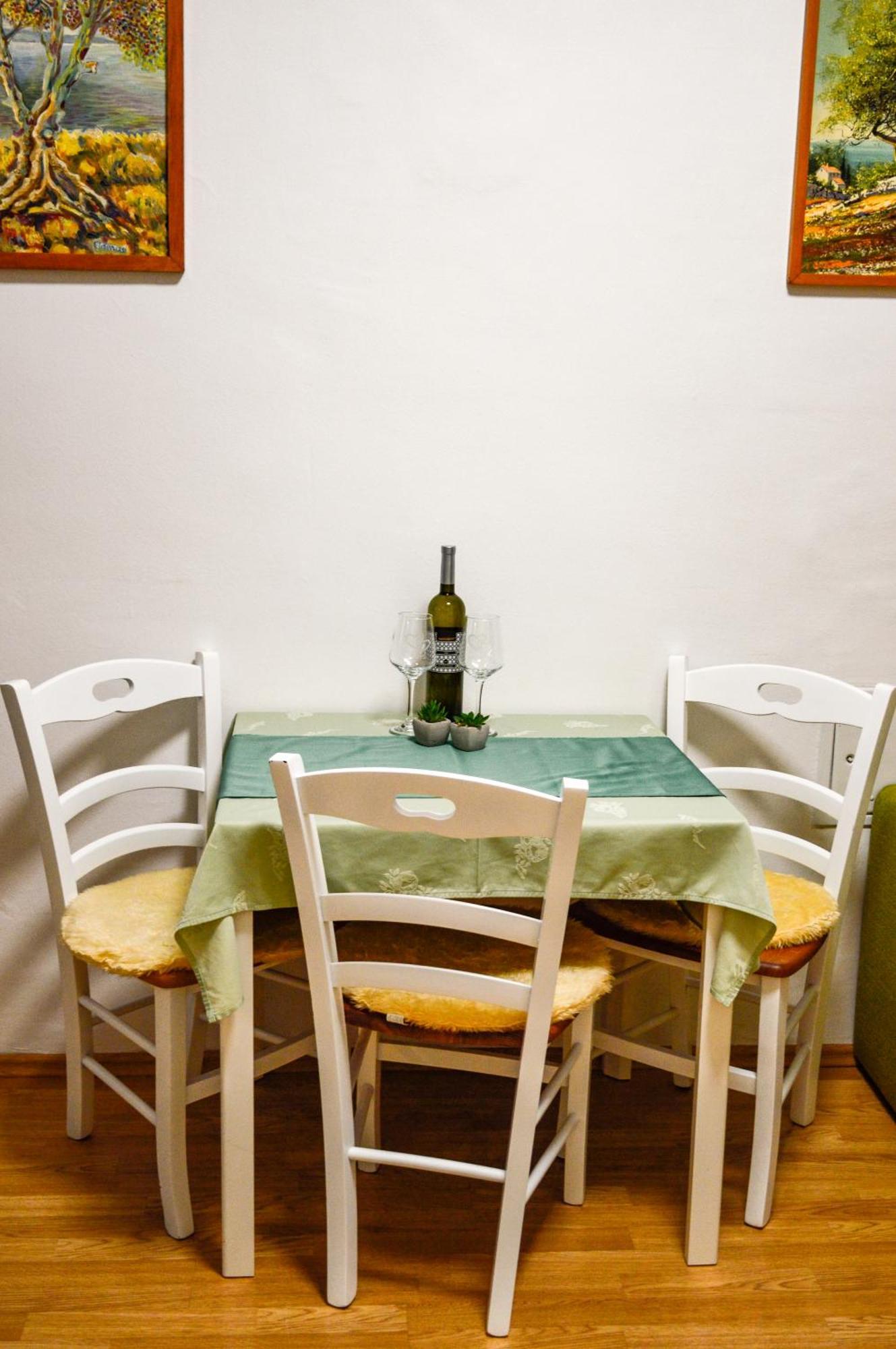 Charming Marine Style Apartment Đảo Đảo Cres Ngoại thất bức ảnh