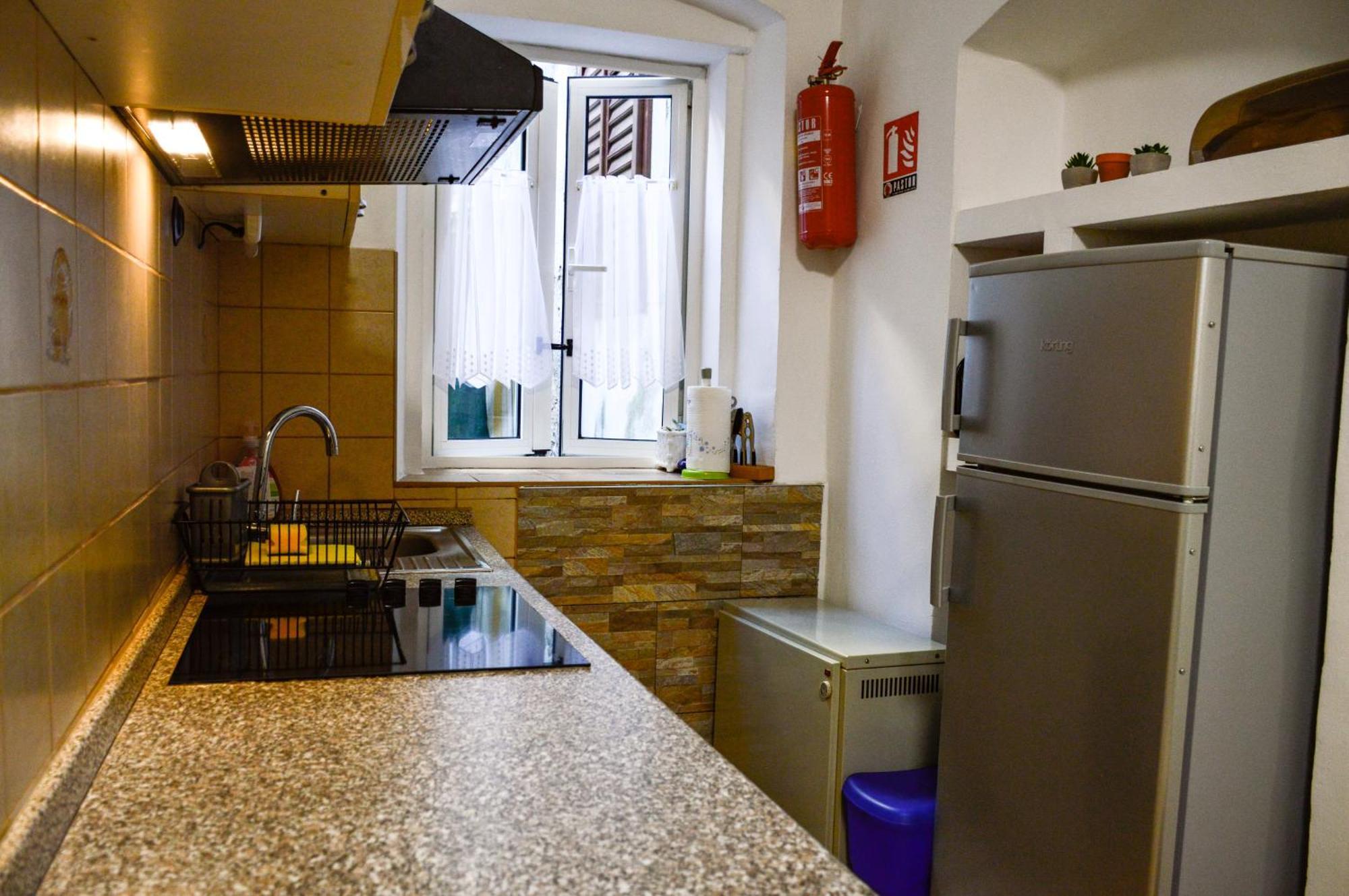 Charming Marine Style Apartment Đảo Đảo Cres Ngoại thất bức ảnh